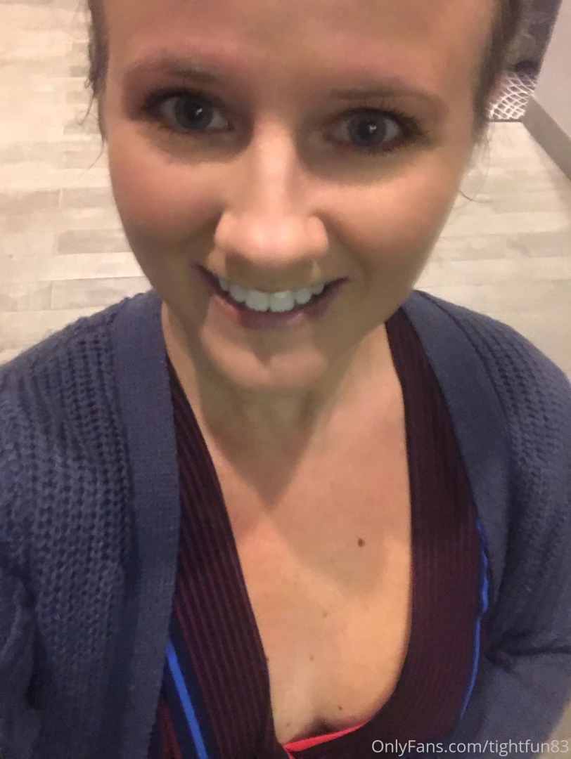 Have a meeting tonight it s at a hotel so maybe some fun after 