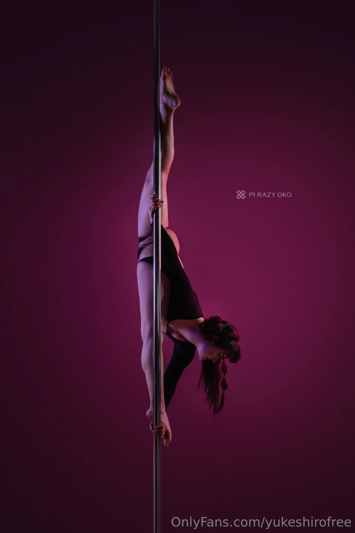 Splitty yuke i got my pictures from a pole shoot finally and i love 