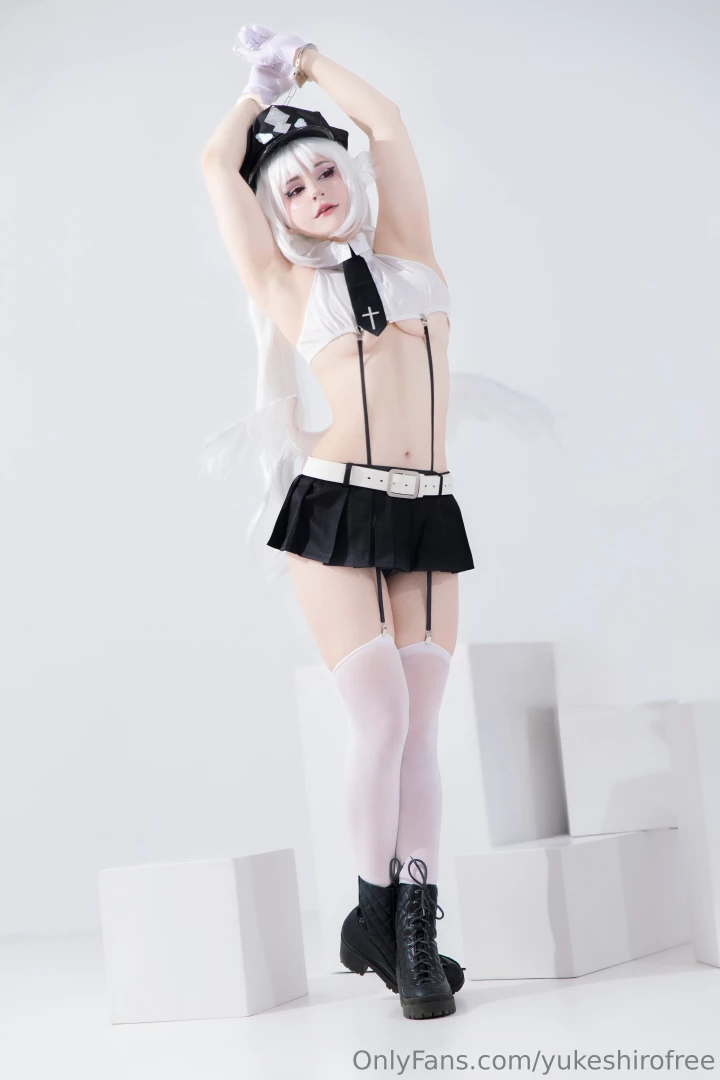 Hiya my b-day is in less than a month which makes it a perfect time to 