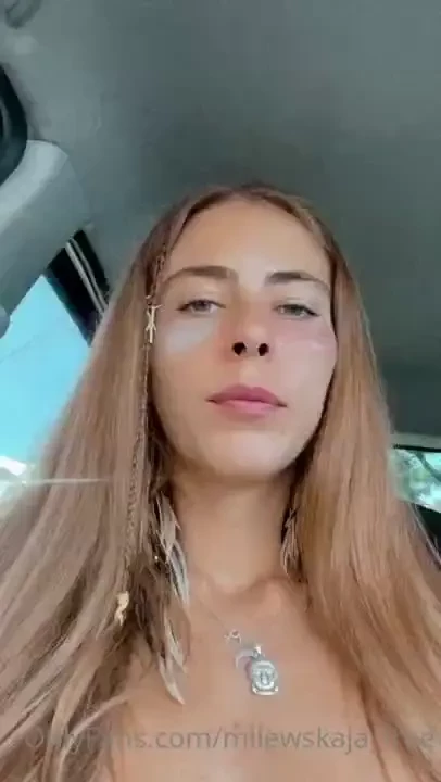 Marilyn monroe once say a smile is the best makeup any girl can wear 