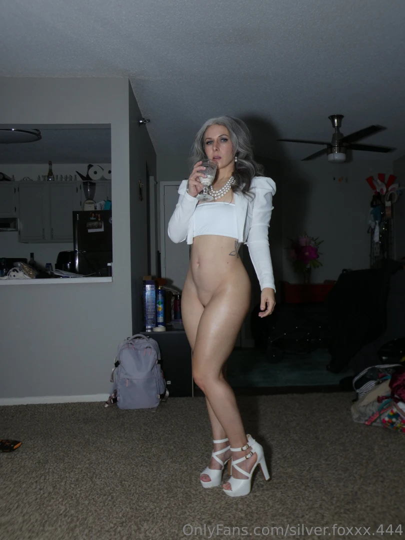 Doing my best russian mob wife impression full photoset plus a 13 part 1 