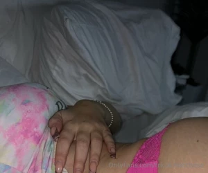 You be the big spoon
