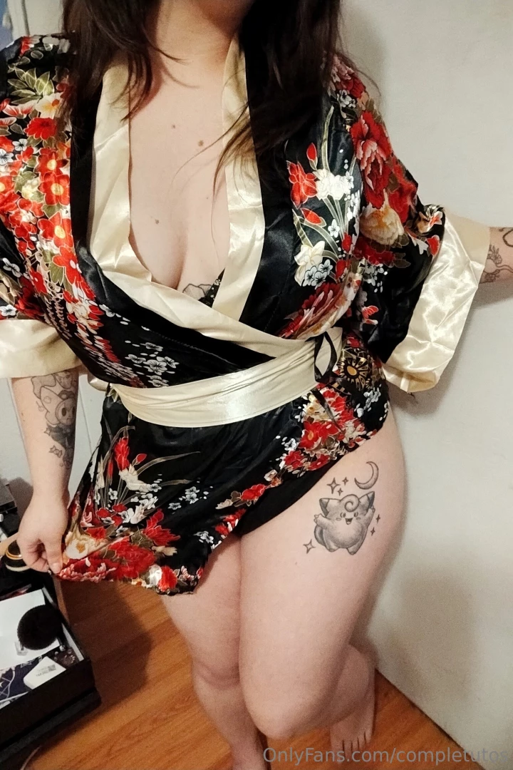 Este es otro regalo que me hicieron uwu que les parece 