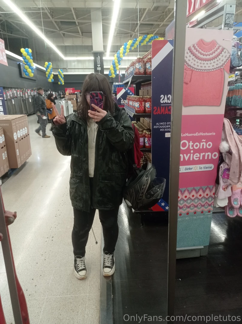 Hoy estaba lloviendo mucho 