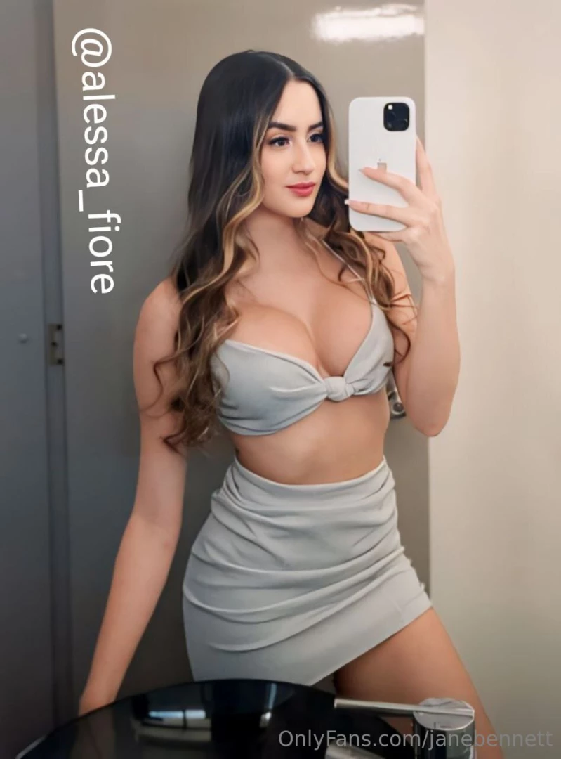 Alessa_fiore i m so horny babe wanna help me out i wanna make you have part 1 