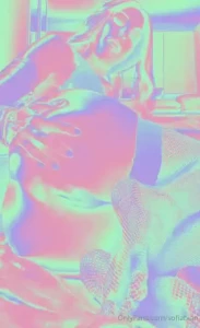 Masturbazione fino all orgasmo con le calze a rete 8 minuti