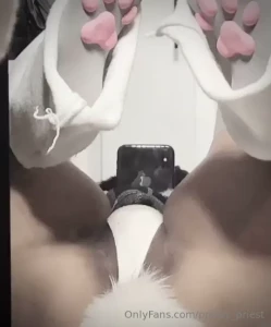 Line up for this week will be puppy booty pics femboy face pics boobs