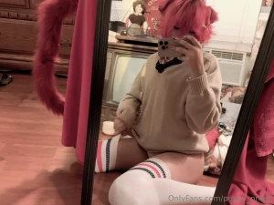 Puppy stuff just a couple of ready videos of femboy thighs plus pet part 3