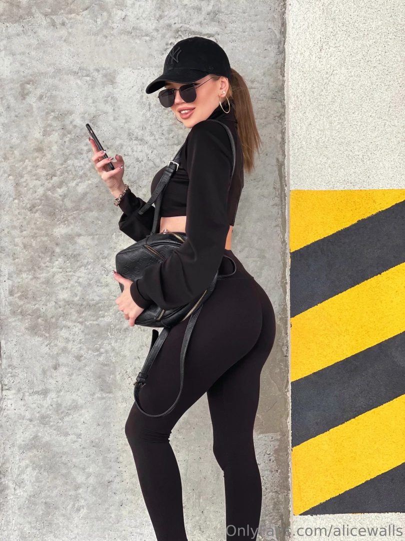 Walking around the city gives a feeling of freedom and lightness you 