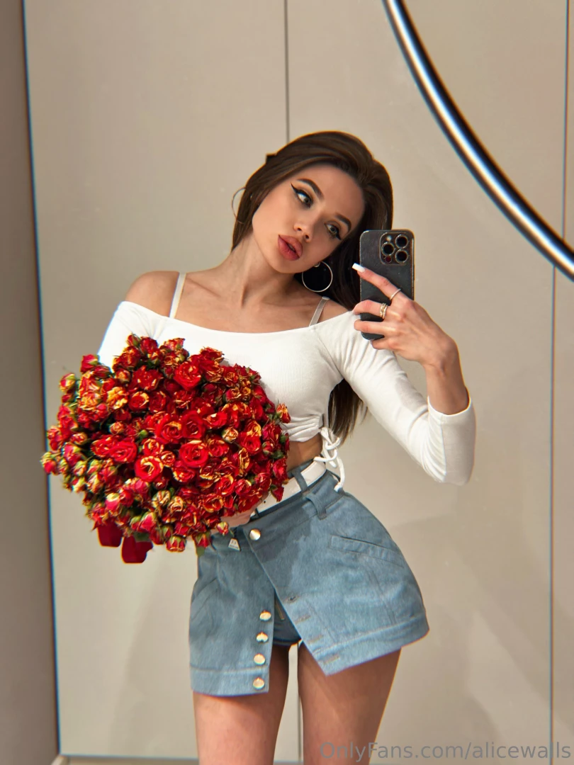 Flowers are not only a beautiful decoration for the home or garden but 