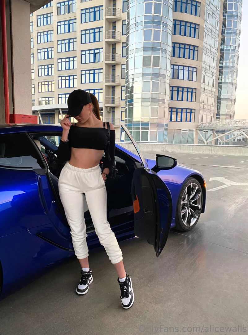 The art of driving around the city is not just a way of transportation 