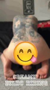Goth girl creamy dildo riding view that will make you goooo crazy and
