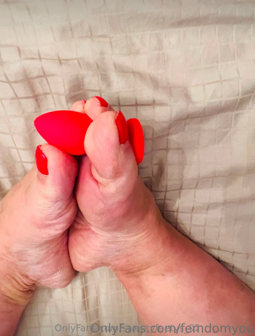 Follow free follow the amazing legs of goddess feetqueen femdomyou part 14 