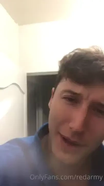 I wanted to show you how my booty is growing after some squats i sent 