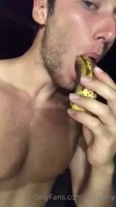 Hey more on onlyfans com redclark it s everyday i m 19yo and we are in