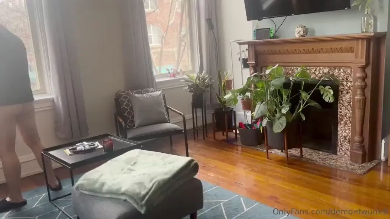 Need a house boy not only do i clean but i cook and bake all while 