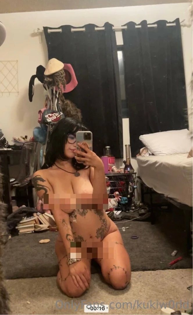 In the mood 2 be praised and worshipped 