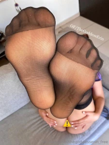 Your face must be here want to remove the emoji join here