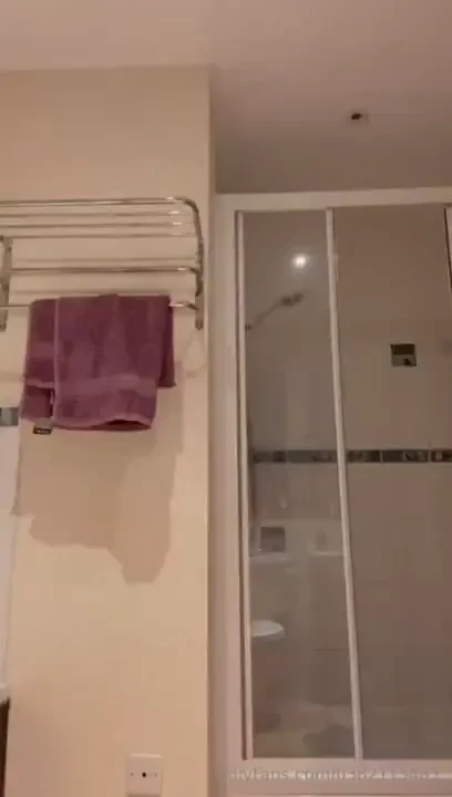 I always get so horny after i oil myself up after a shower 