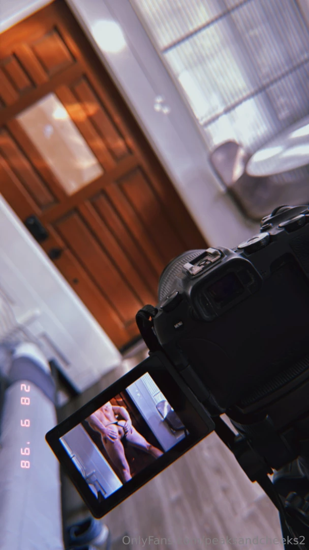 Some goodies hitting vip soon onlyfans com peaksandcheeksvip 