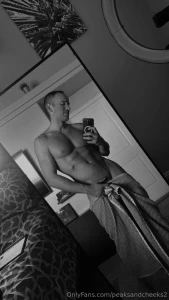 Anybody want a live show monday night