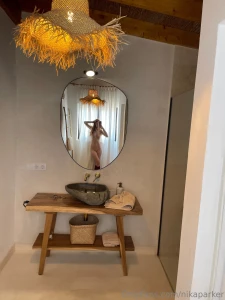 Me and me and me in a mirror part 1