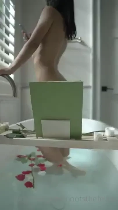Boots bathtub sessions 