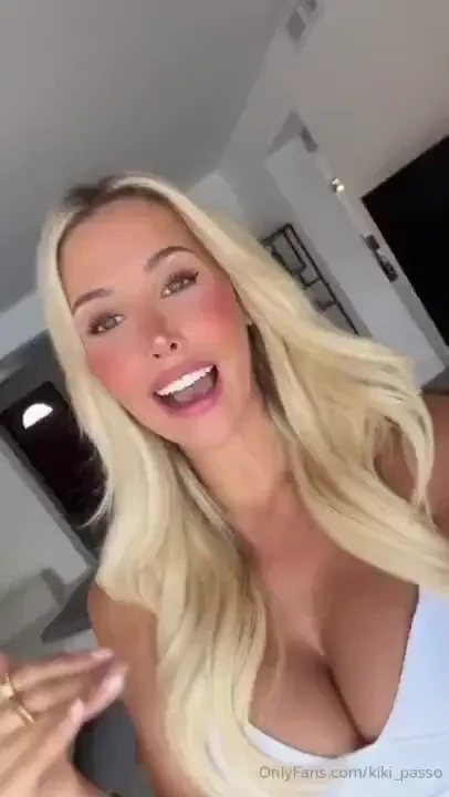 Hiiiii huge announcement i am going live at 3pm est in 2 hours with 