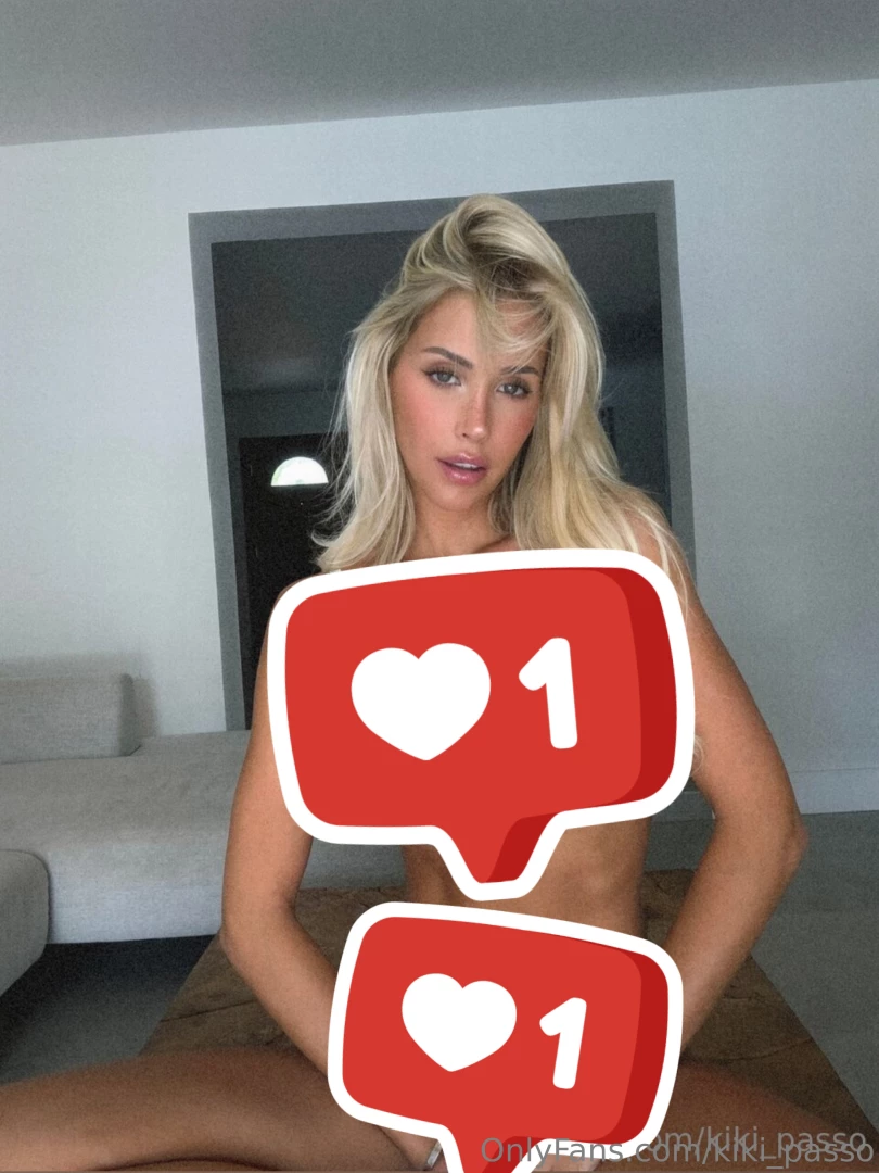 Messy hair don t careeee 