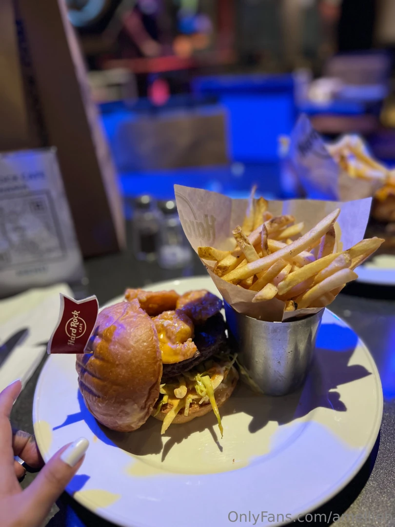 On a typical day in my life i love a hamburger 