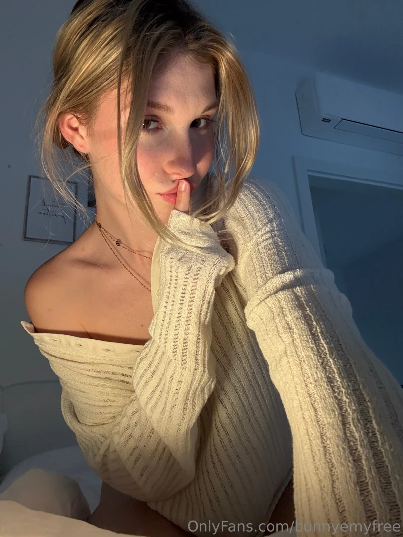 Tell me your bedtime secret here bunnyemyvip 