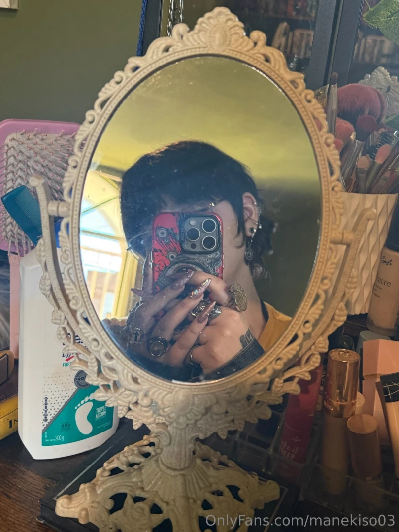 Here s a mirror pic for you 