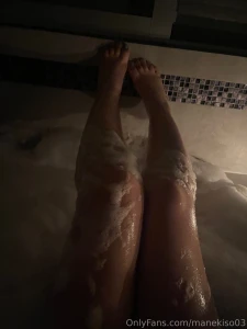 Where are my foot lovers at drop a 10 tip and let me spoil you