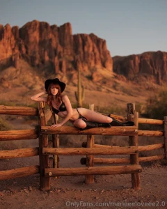 Full set including topless pics from this shoot on my vip lt 3