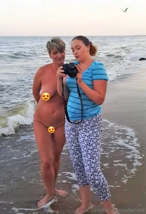 Guys i want to introduce you to my friend and my photographer