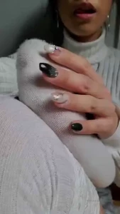 I really wanna stuff my feet in your mouth and soak up your saliva