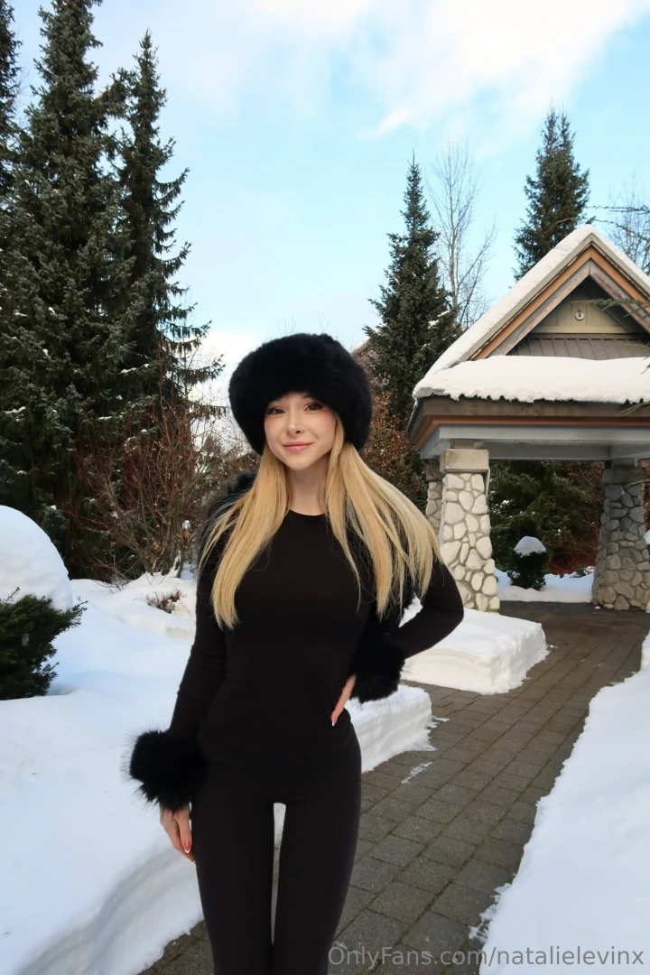 Do i look like a little snowbunny princess 