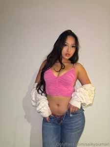 Seduction starts with a stare cum chat with me