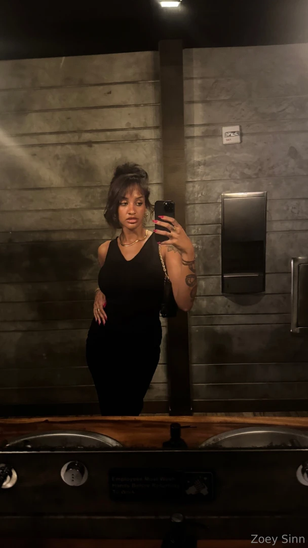 The bathroom said no pics but my outfit said watch me 