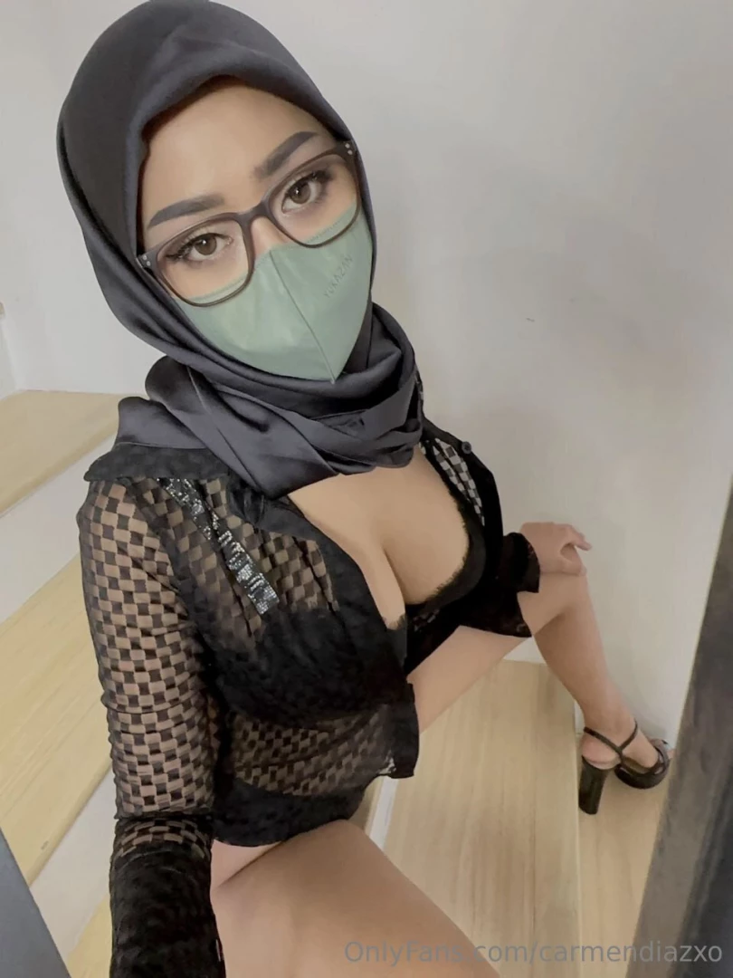 Secret nympho is super horny and wants to discover new pleasure she s part 34 