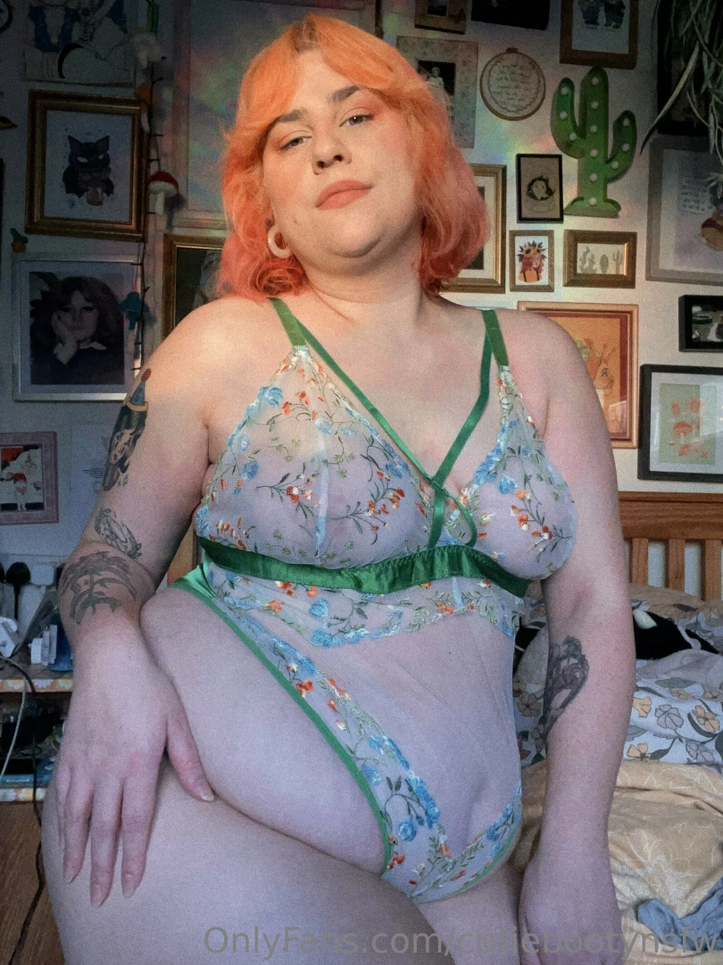 Here s some cute pics of me hope you enjoy couldn t contain my puss part 19 