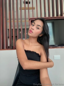 Fresh from the bath and loving every drop of this glow