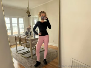 Pink leggings gt gt