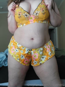 Happy monday here is a cute floral number for you special video at the part 1