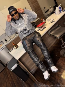 Keeping my small i can t let these s me from the east to the d i been