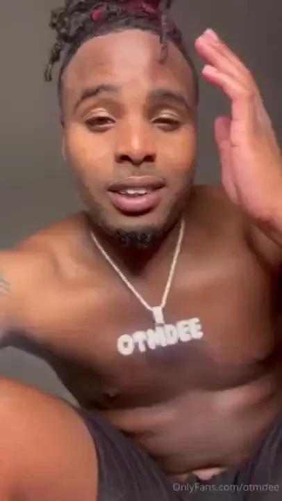 Omg i just fucked her and that pussy is amazing yall better get on 