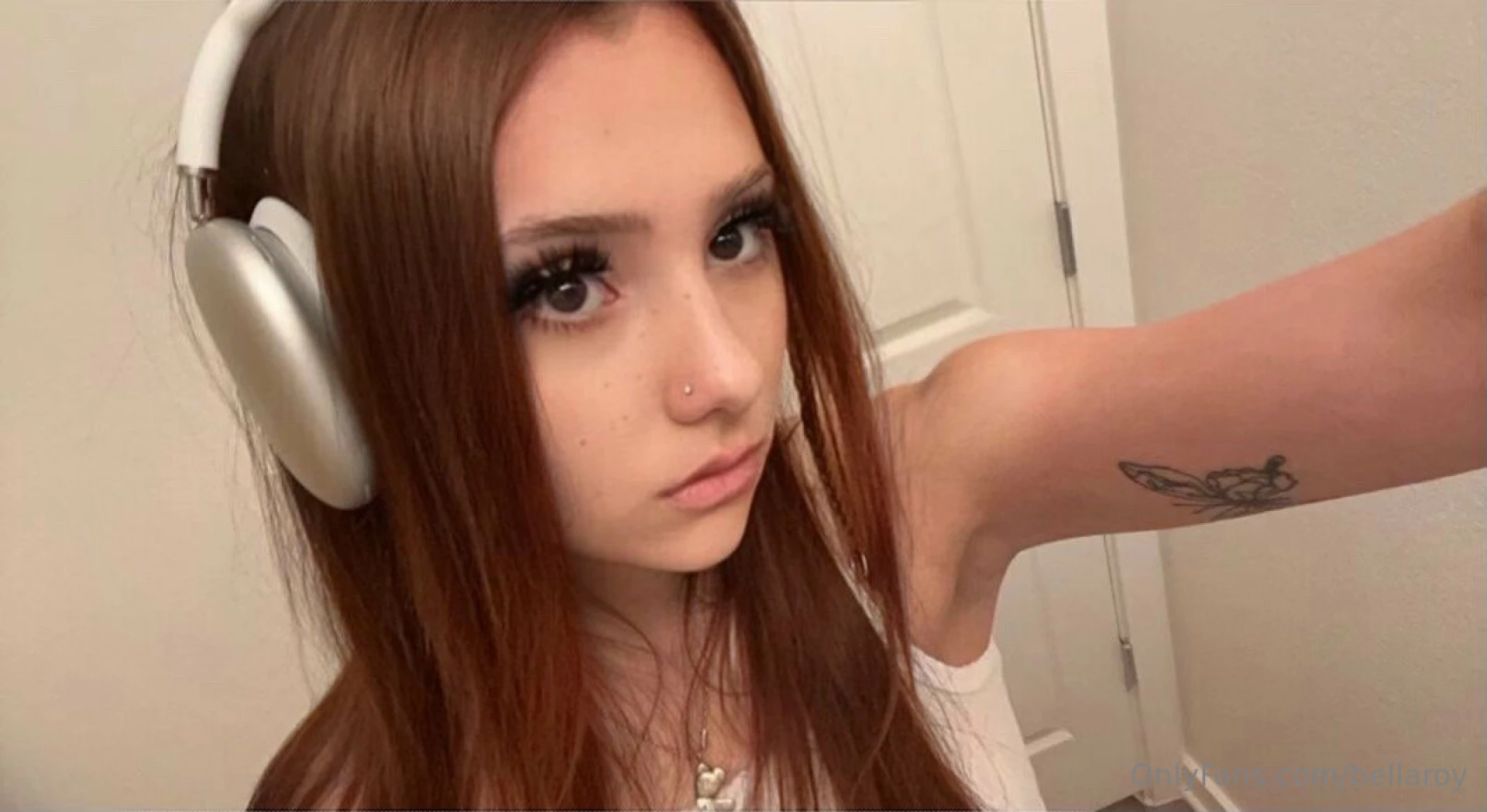 I wish my toy was your cock could you fuck me just like this baby 