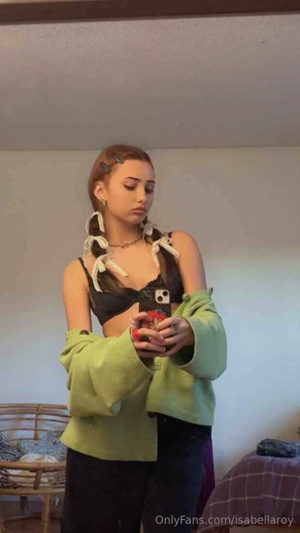 3 solo vids for the price of 1 buy now before i unsend i orgasm in all 