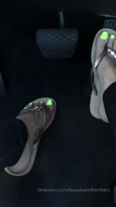 Pedal pumping with yellow toes and flip flops