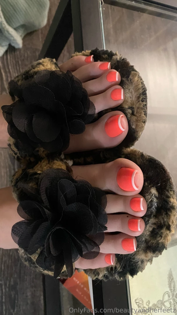 Orange smoothie with a cool whip tip 